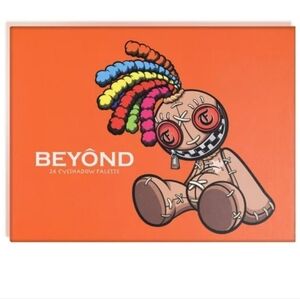Beyond 24 Shimmer and Matte 24O Eyeshadow Pallette
